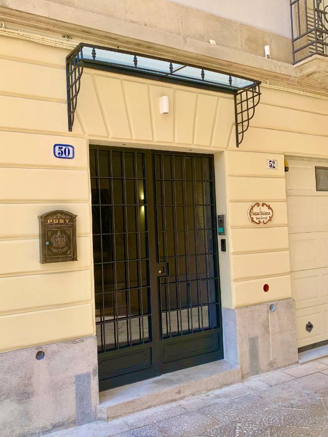 Piazza Fontana Luxury Bed & Breakfast กาลาตีนา ภายนอก รูปภาพ