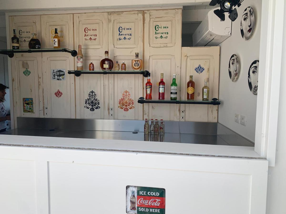 Piazza Fontana Luxury Bed & Breakfast กาลาตีนา ภายนอก รูปภาพ